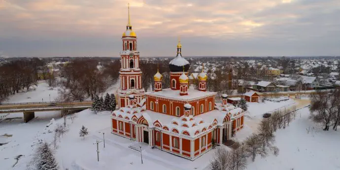 Зимний тур в Старую Руссу: от пряников до Карамазовых