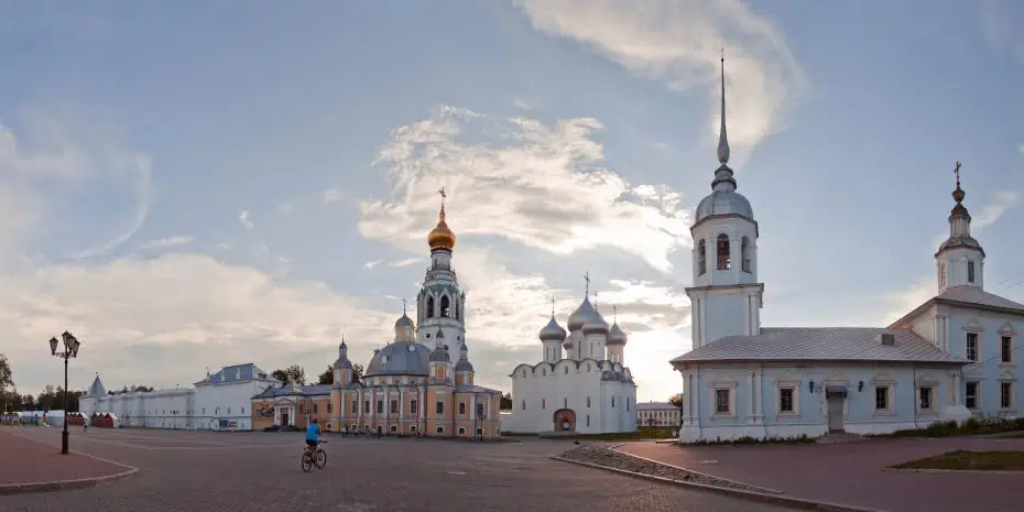 Путешествие по Вологодской земле на автобусе