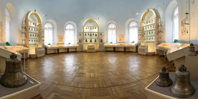 День на Валдае: колокола, монастыри и баранки