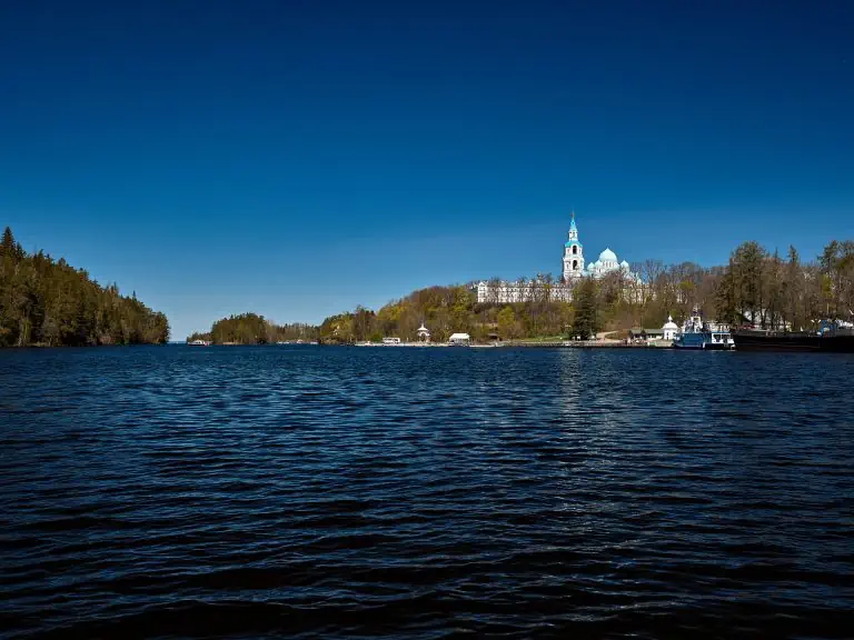 Куда поехать в Карелии летом?